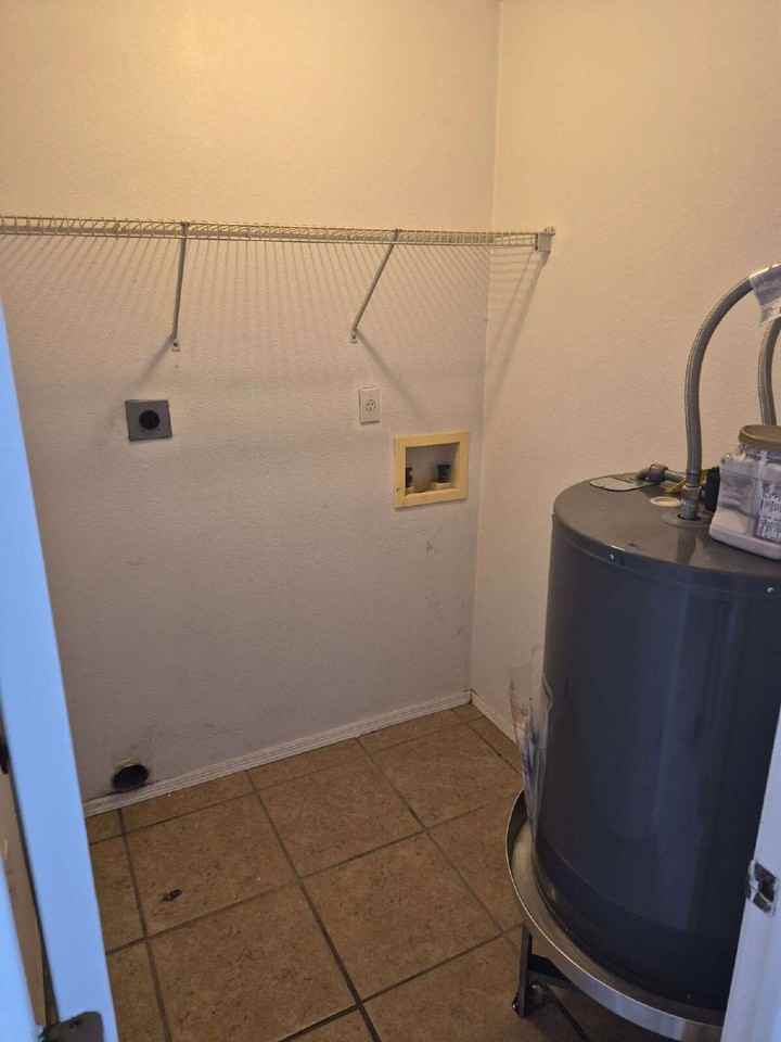 5816 Congress St #203 - Photo 7 of 16