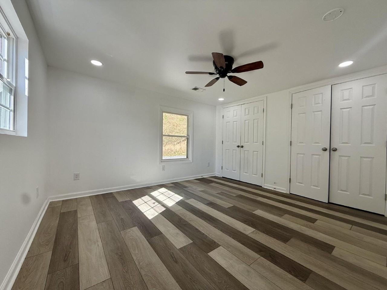 422 Pole Hill Rd - Photo 4 of 12