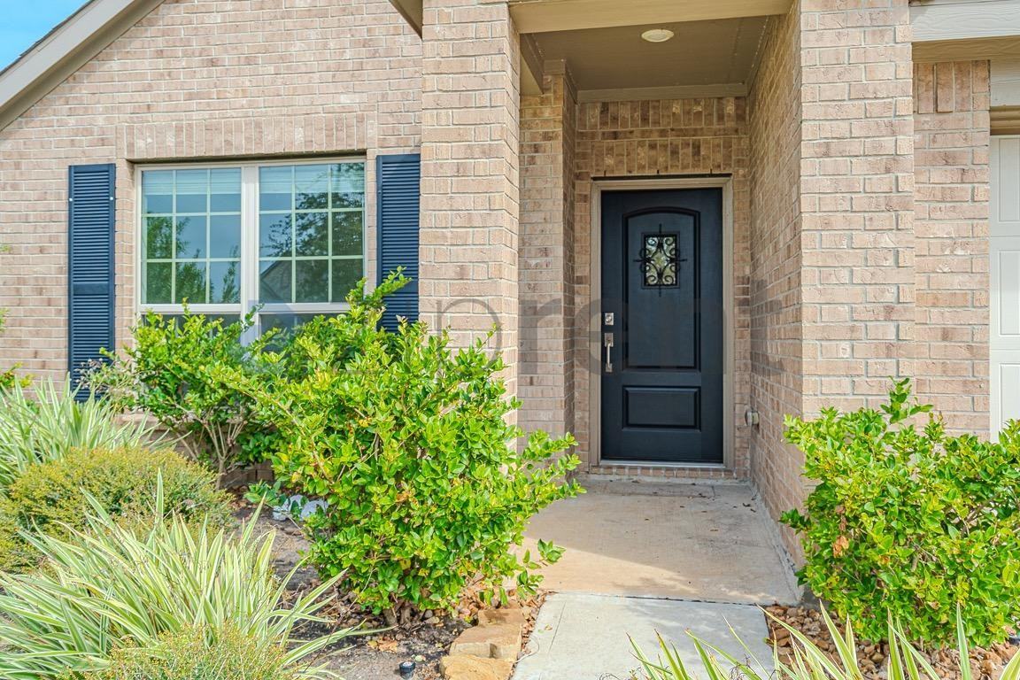 5027 Viridian Forest Dr - Photo 5 of 34