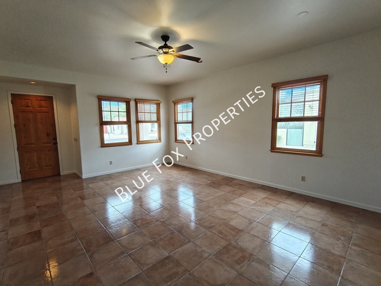 850 N 2nd Ave - Photo 3 of 44