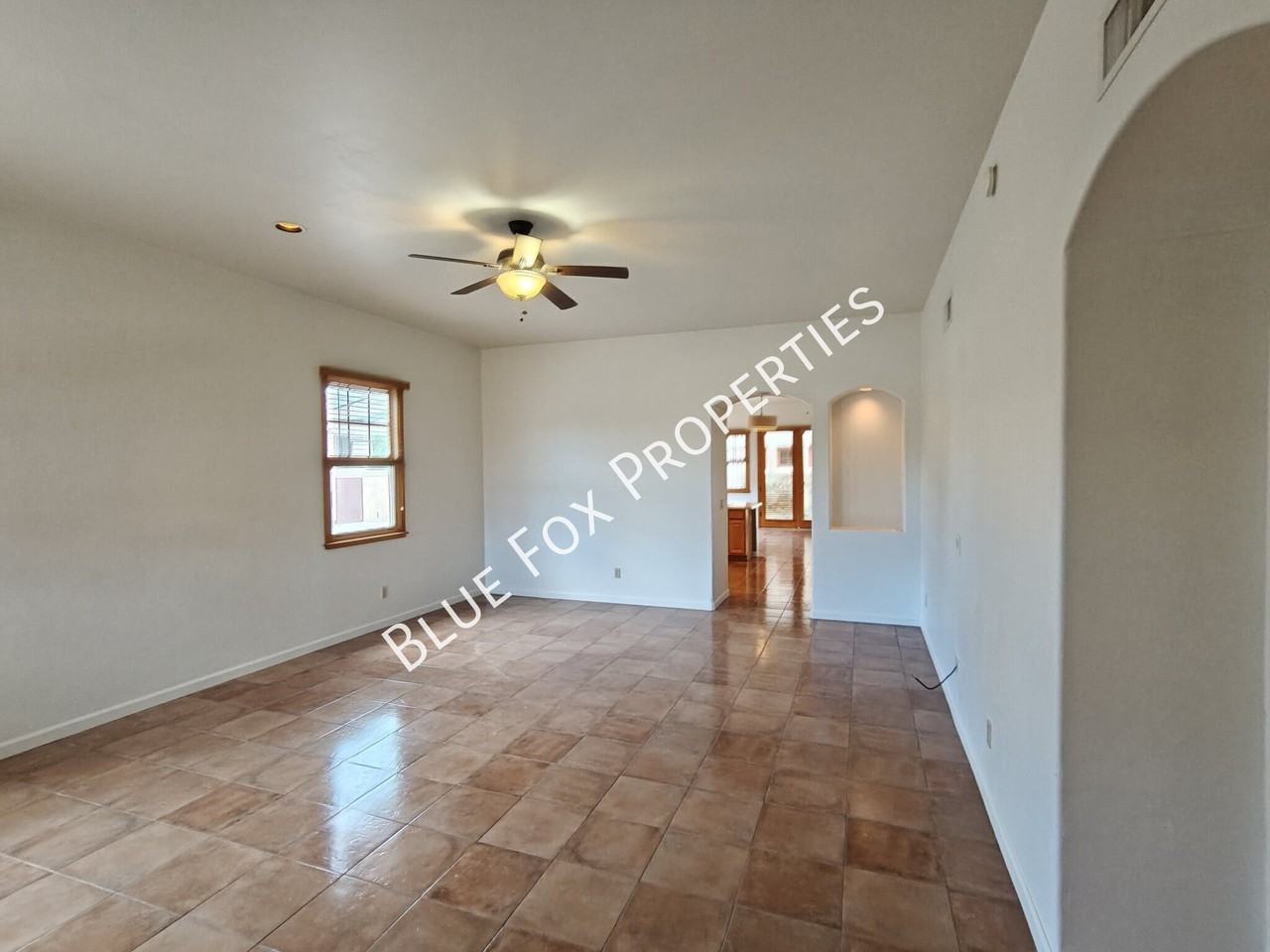 850 N 2nd Ave - Photo 5 of 44