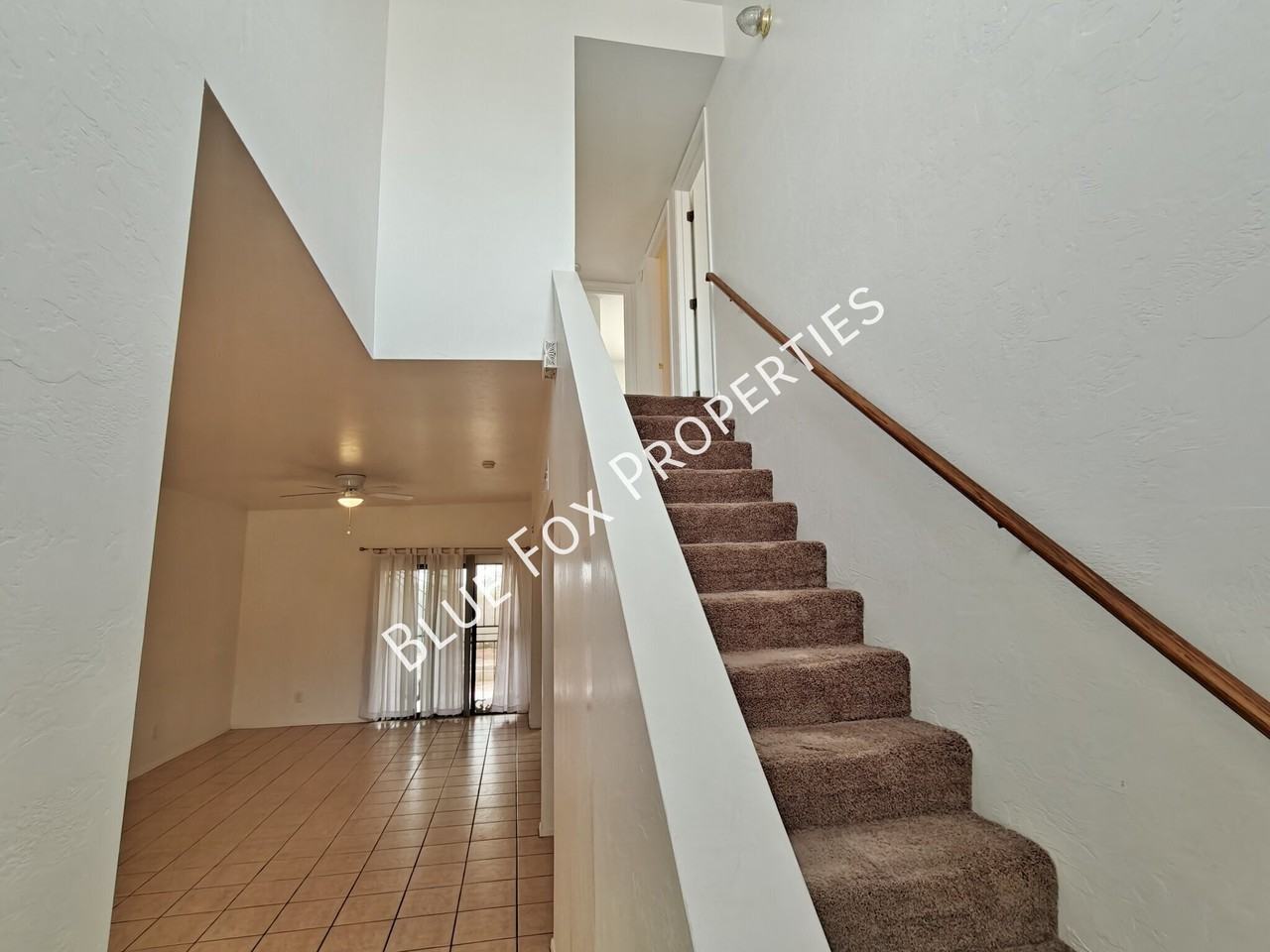 1654 E Calle Grandiosa - Photo 2 of 26
