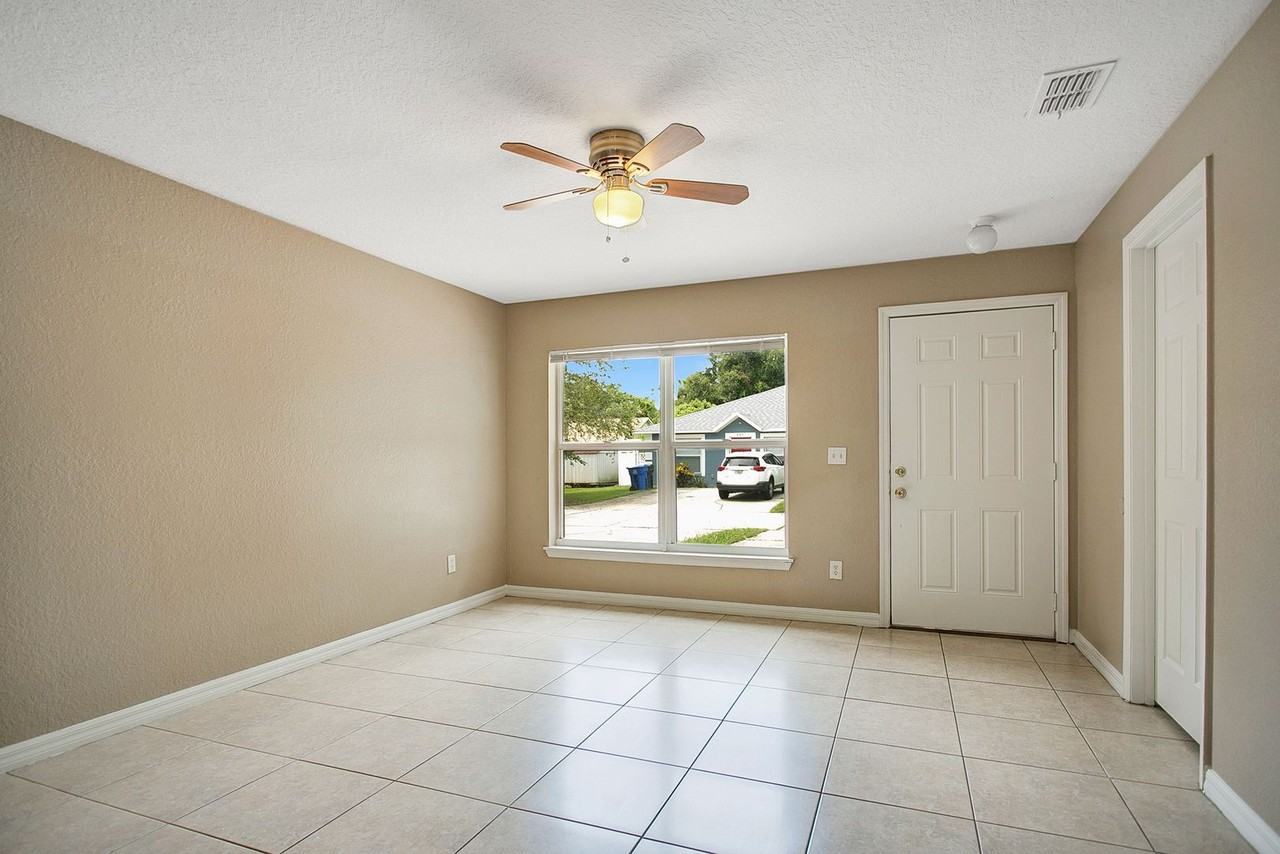 823 Douglass Ave - Photo 6 of 14