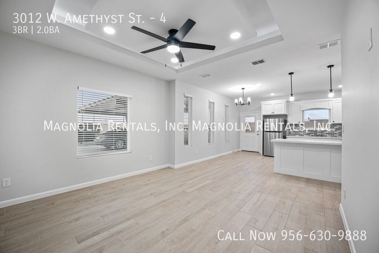 3012 W Amethyst St #4 - Photo 3 of 13