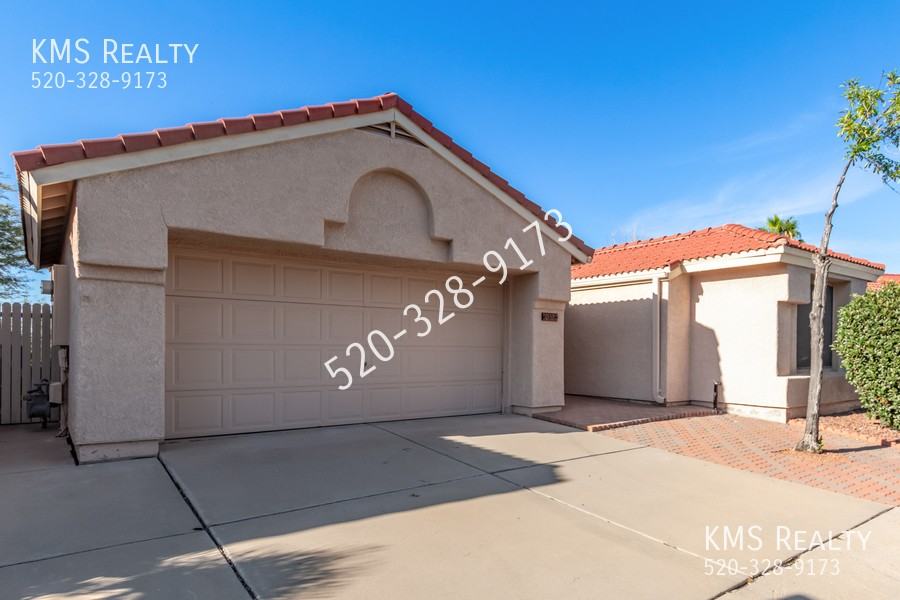 10327 N Fair Desert Dr - Photo 3 of 29