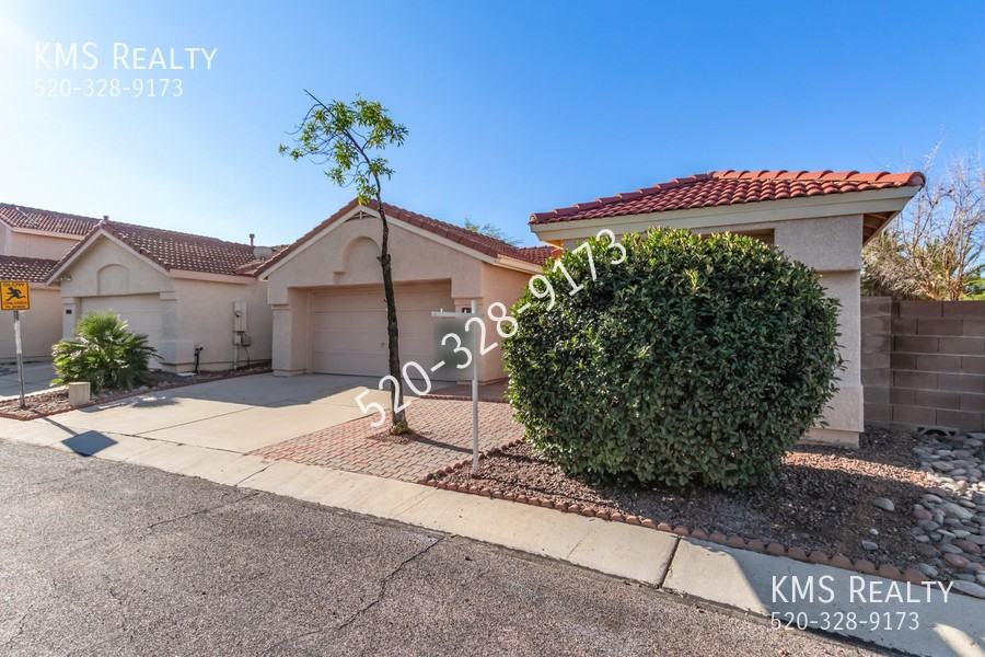 10327 N Fair Desert Dr - Photo 5 of 29