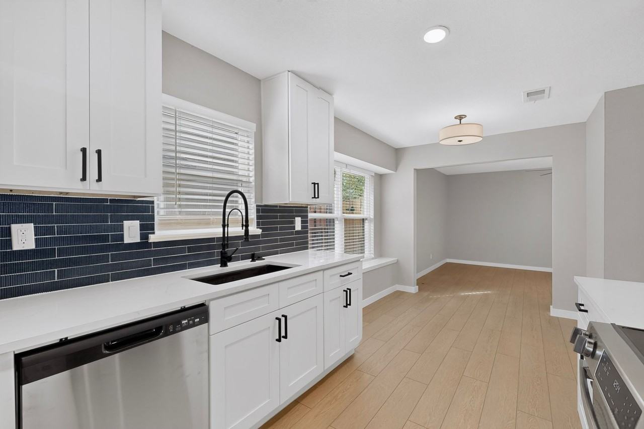 4520 Larner St - Photo 6 of 16