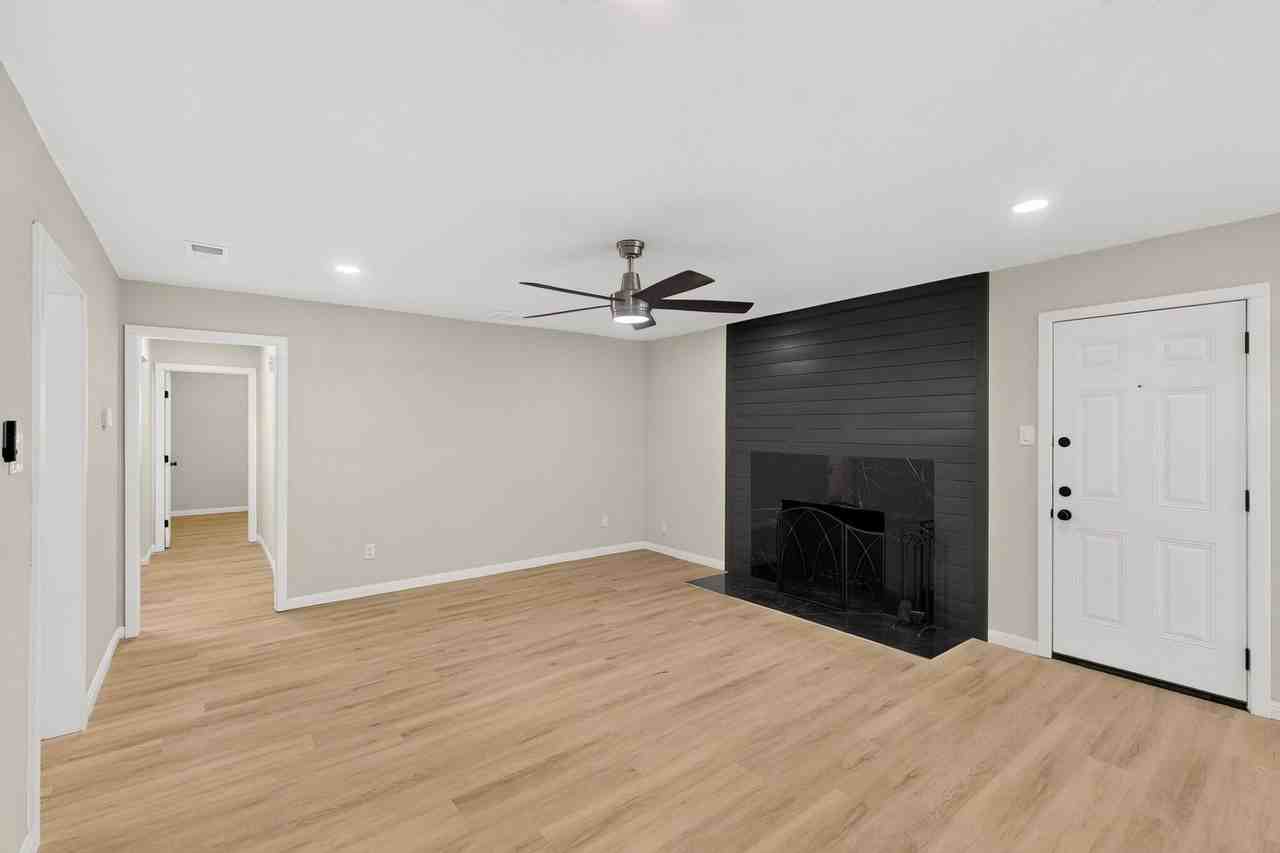 6561 Alta Vista Dr - Photo 3 of 13