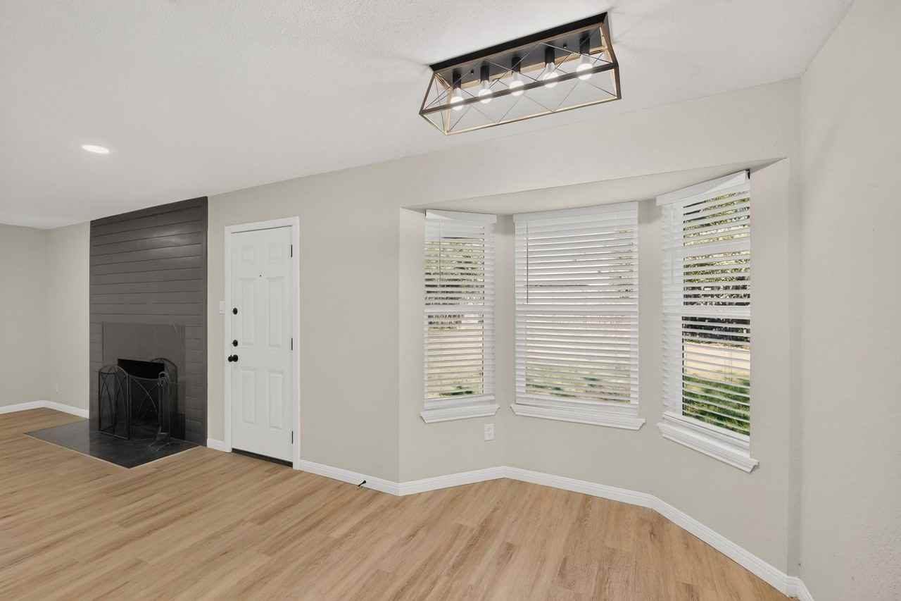 6561 Alta Vista Dr - Photo 4 of 13