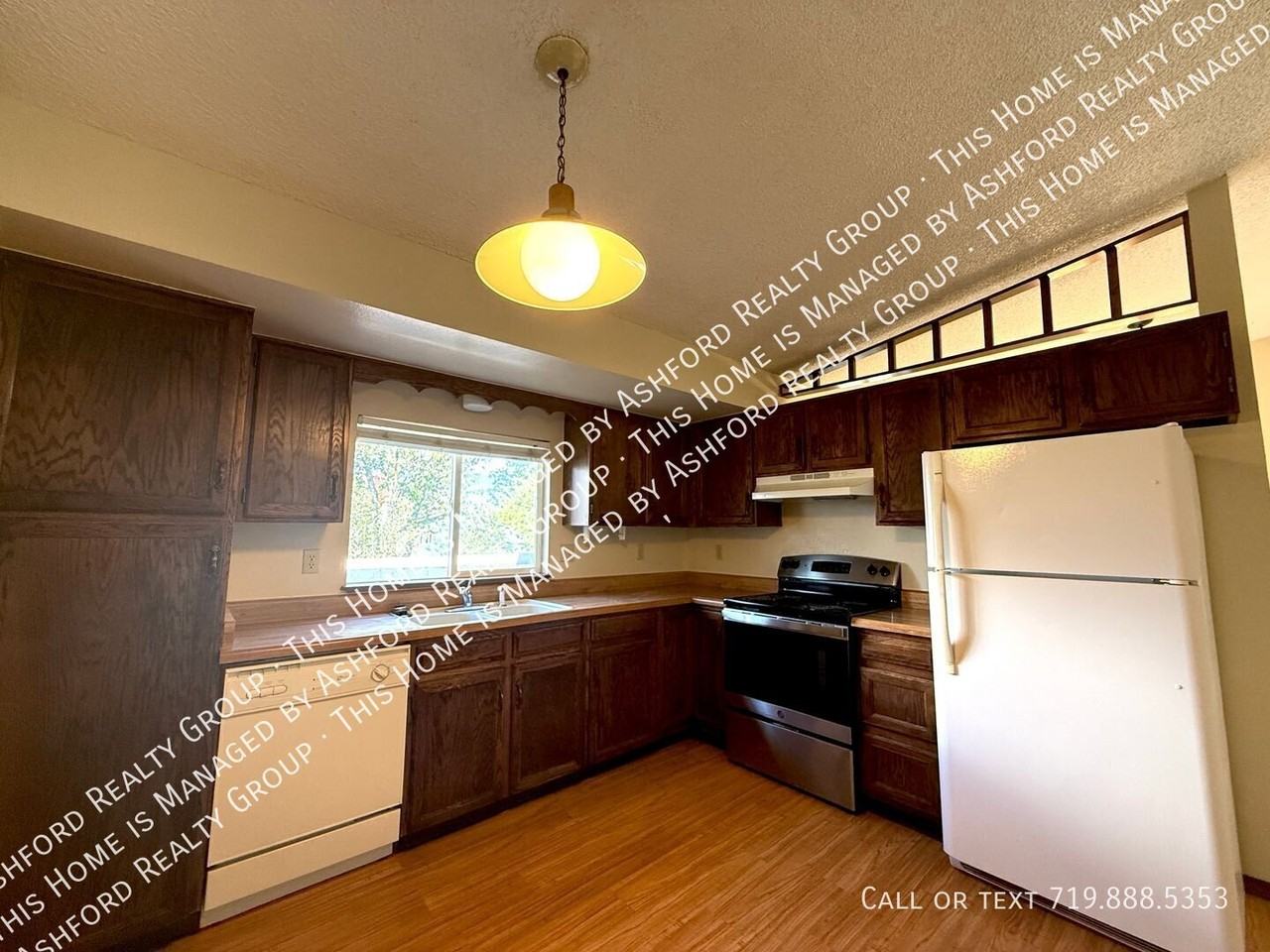 4920 Molly Pond Ct - Photo 7 of 29