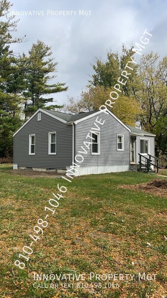 624 W Pierson Rd - Photo 2 of 48