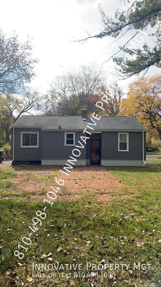 624 W Pierson Rd - Photo 5 of 48