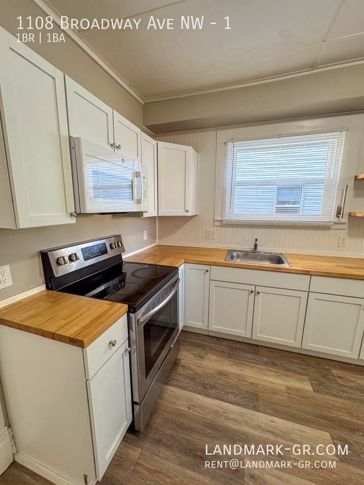 1108 Broadway Ave Nw #1 - Photo 5 of 28
