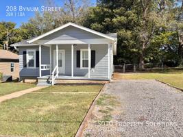featured image of 208 Bynum St