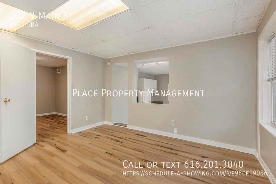 202 N Main St - Photo 4 of 17