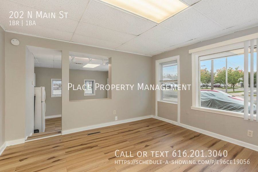 202 N Main St - Photo 5 of 17