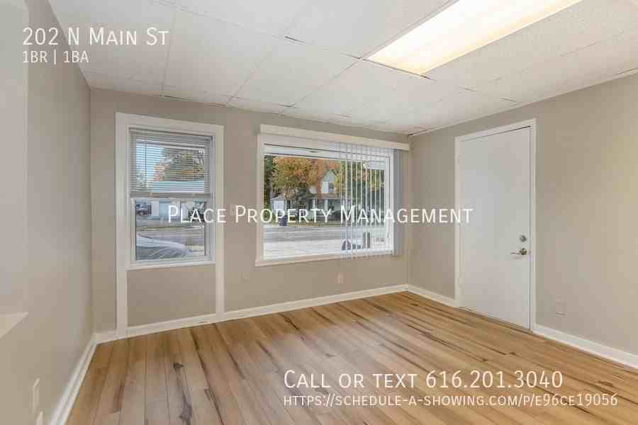 202 N Main St - Photo 6 of 17