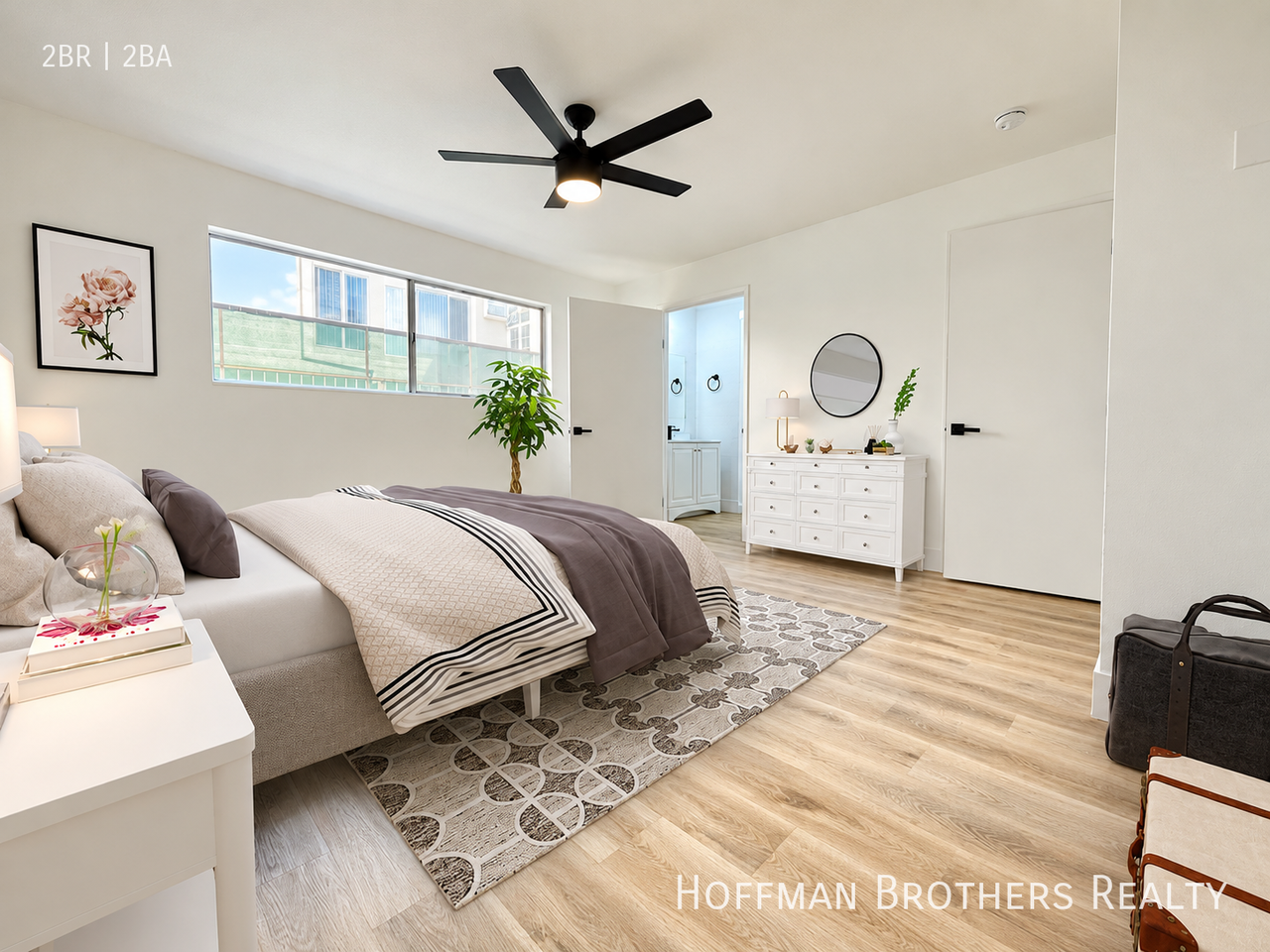 239 S Harvard Blvd #1 - Photo 4 of 13