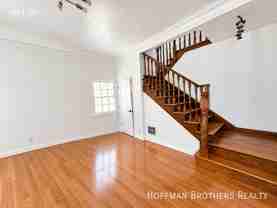 624 N Sycamore Ave - Photo 1 of 1