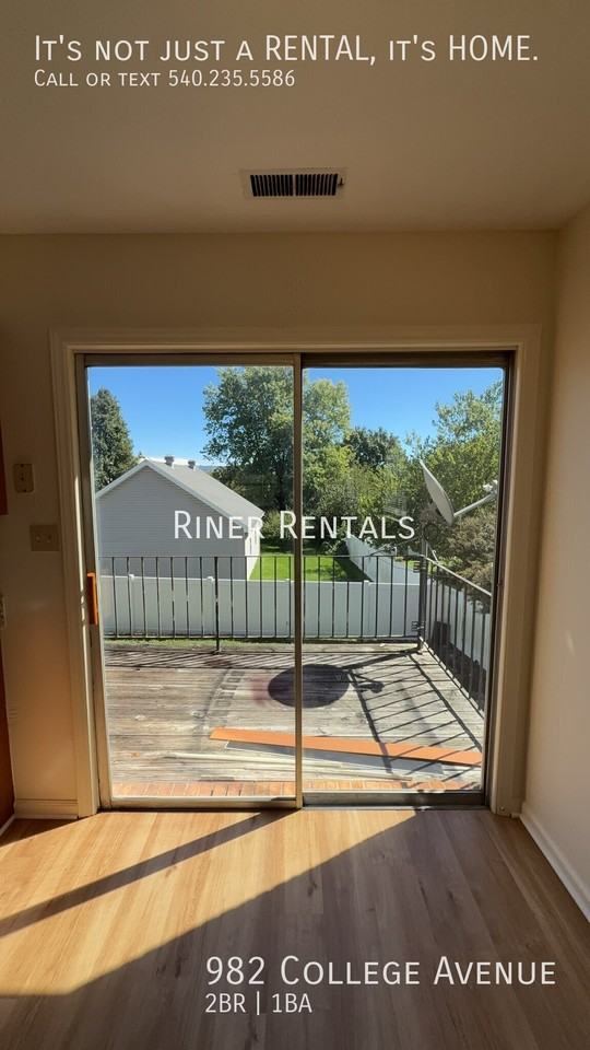 982 College Ave - Photo 6 of 13