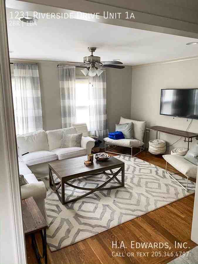 1231 Riverside Dr Apt 1a - Photo 3 of 9