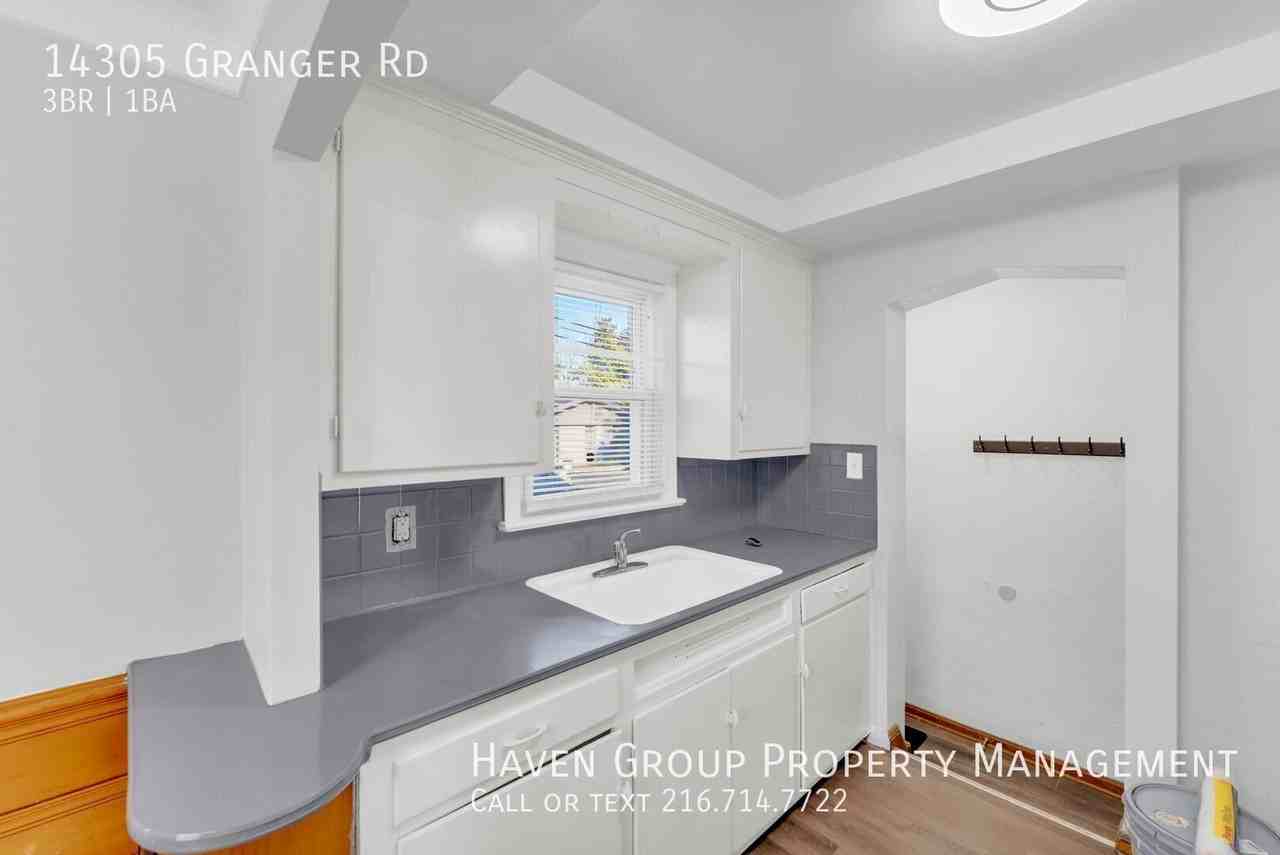 14305 Granger Rd - Photo 6 of 23