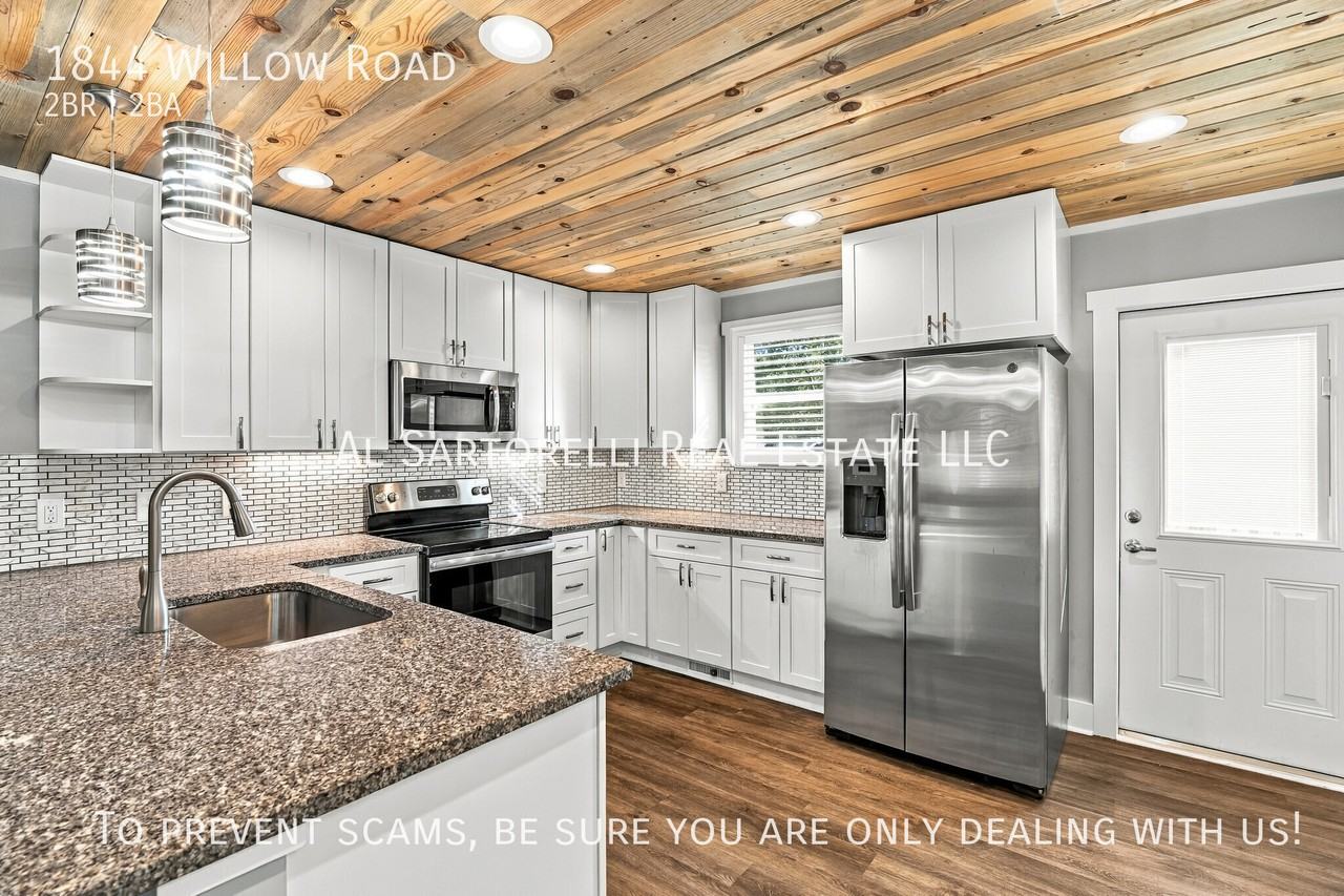 1844 Willow Rd - Photo 2 of 37