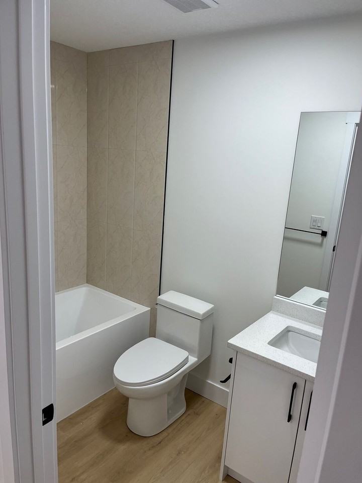 9621 165 St Nw - Photo 6 of 14