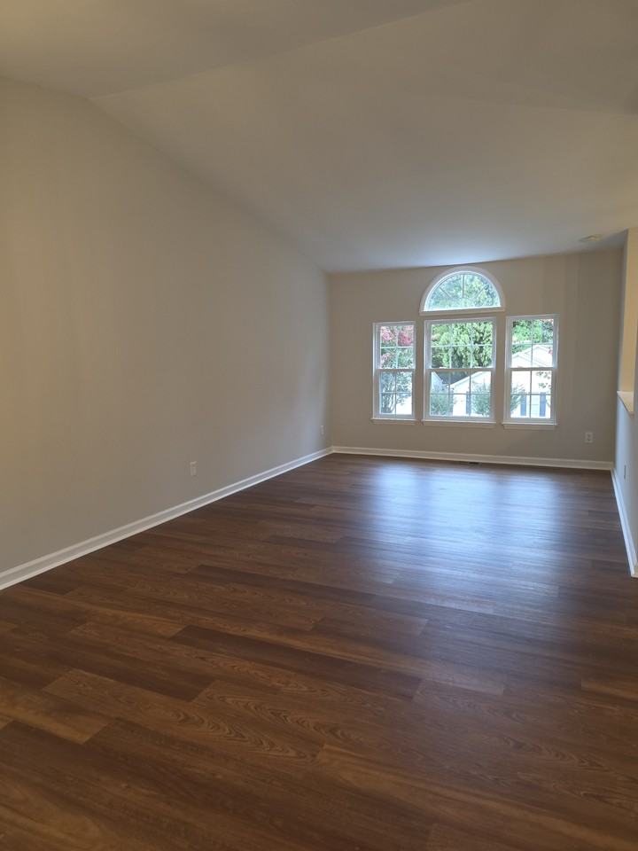 1612 Elkpark Dr #NA - Photo 2 of 17