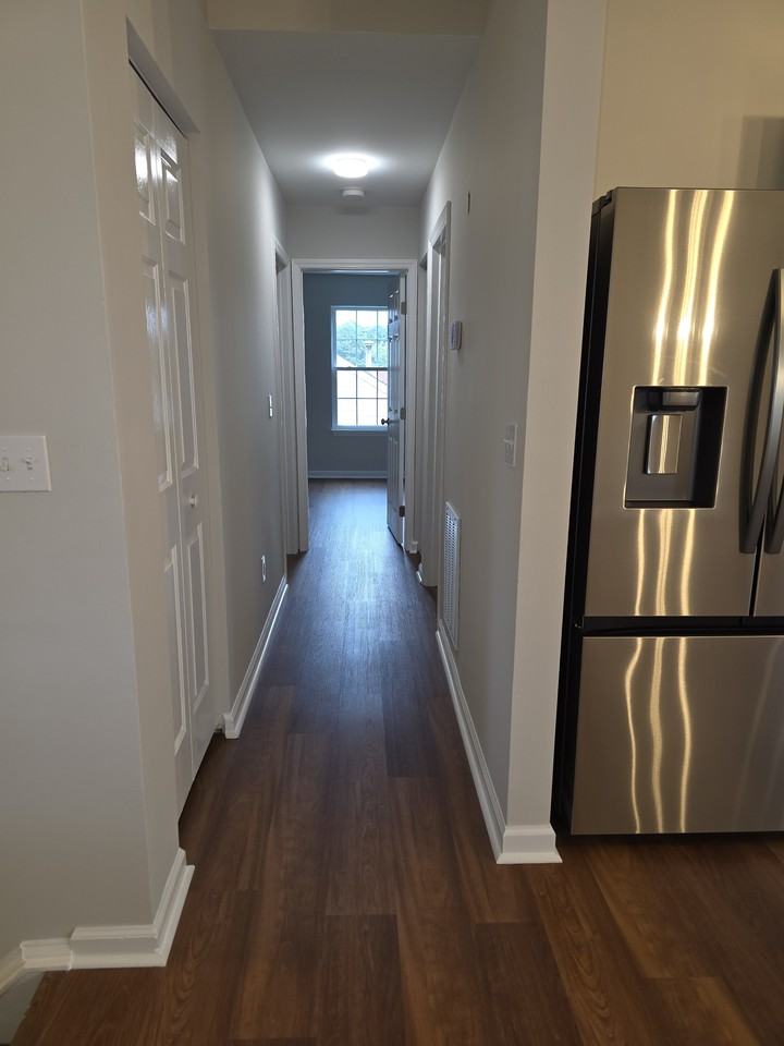 1612 Elkpark Dr #NA - Photo 4 of 17