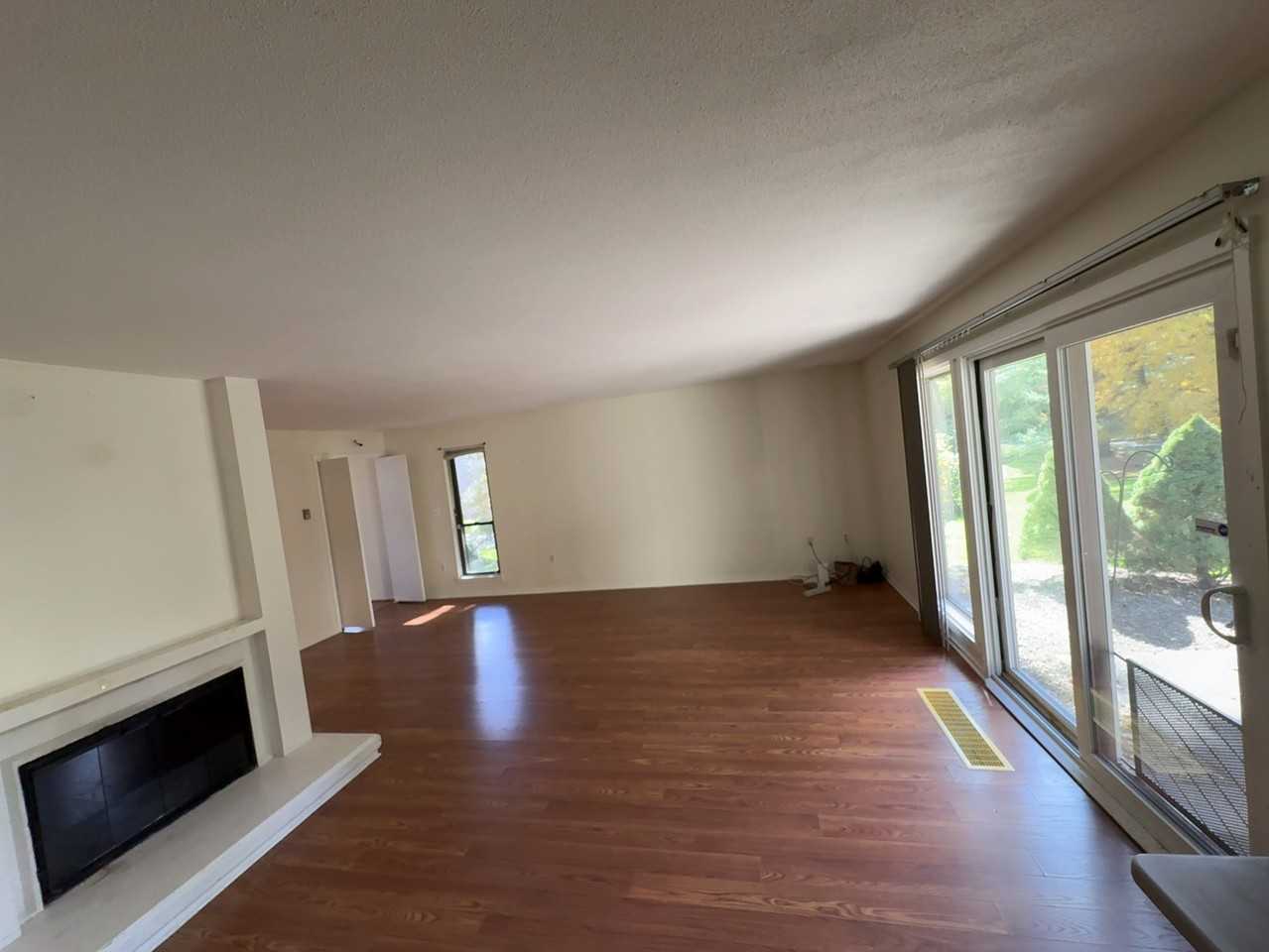 54 Great Meadow Ln #54 - Photo 6 of 13