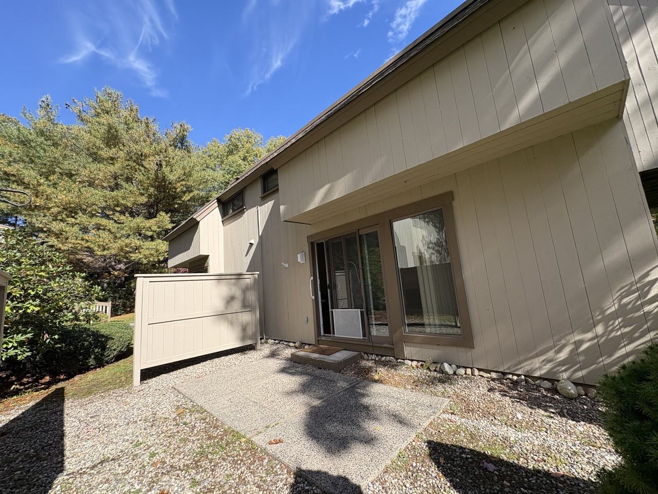 54 Great Meadow Ln #54 - Photo 7 of 13