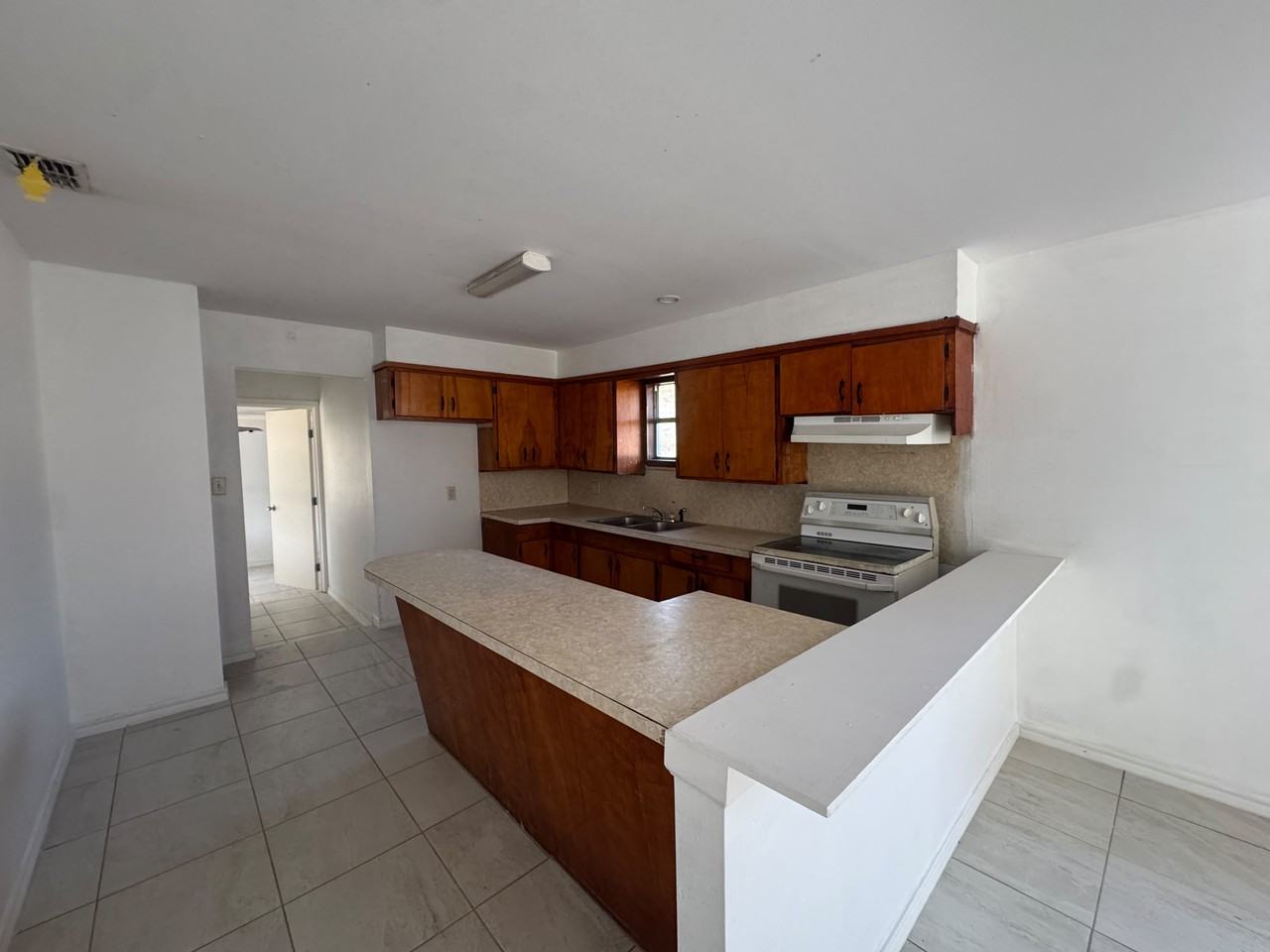 312 S Tio Ave #NA - Photo 3 of 18