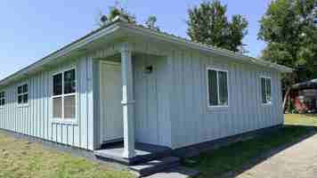 featured image of 317 N Cedar St #B