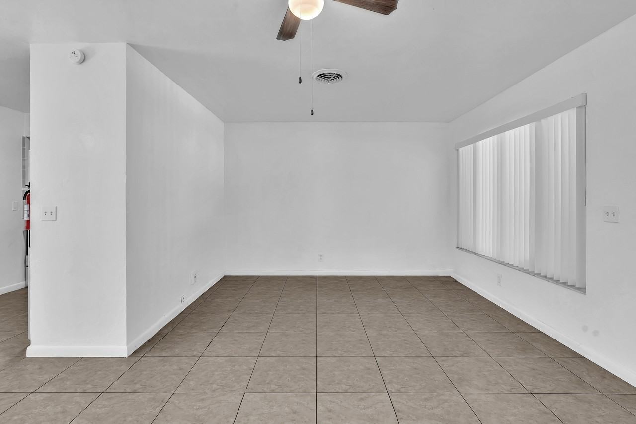 188 Se 27th Way - Photo 2 of 33