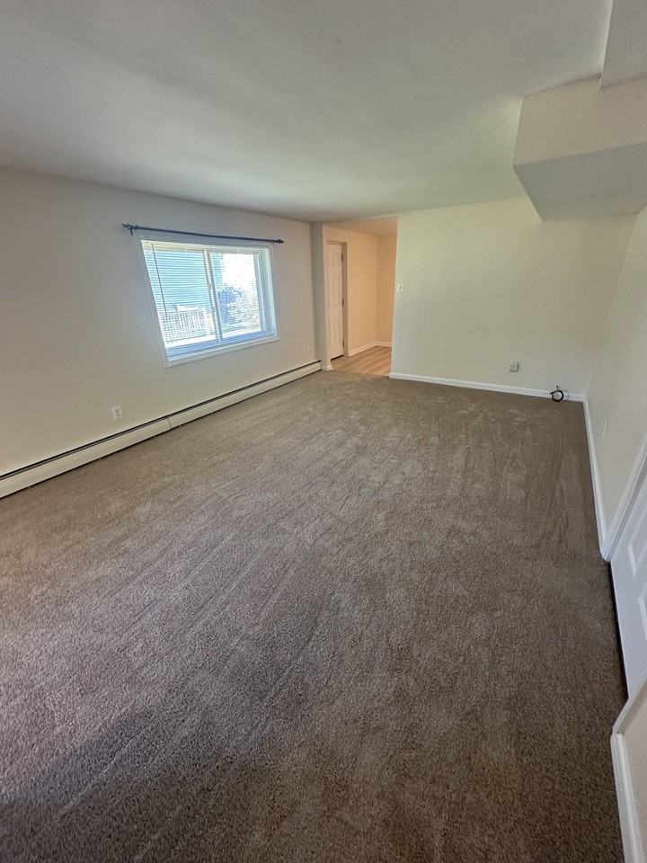 828 Hillside Ave #3 - Photo 4 of 14