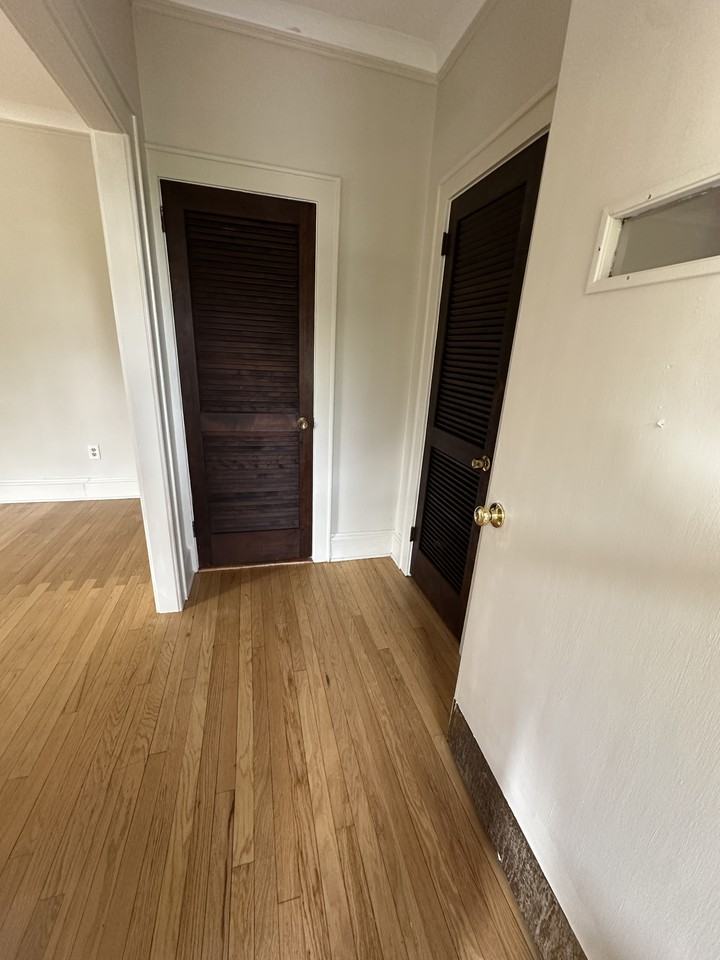 130 Milton St #1 - Photo 6 of 20