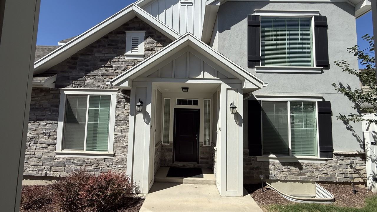 234 N, Glenwood Way #09 - Photo 2 of 13