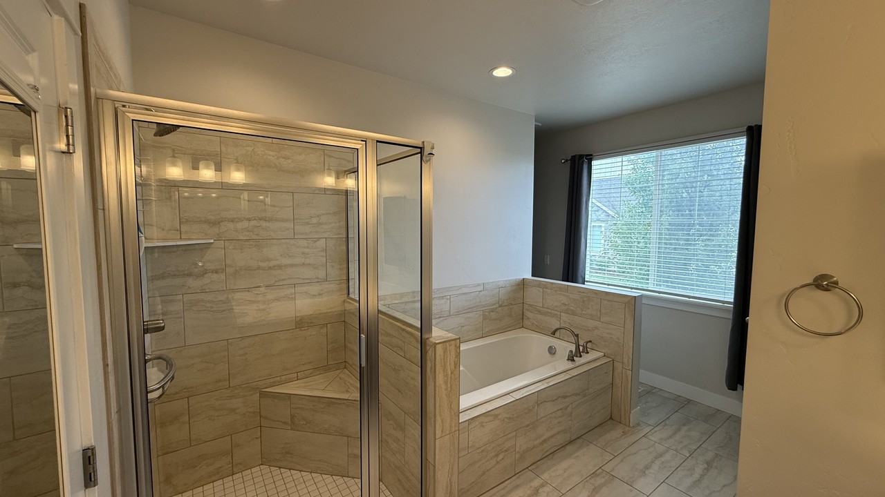 234 N, Glenwood Way #09 - Photo 6 of 13