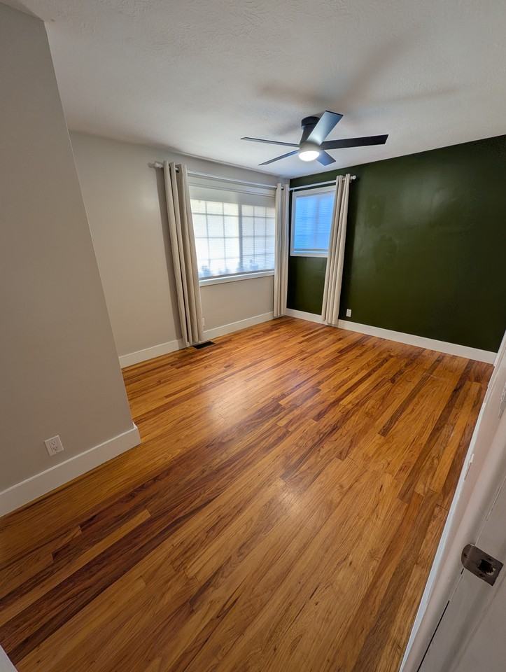 305 Se Atwood Ave #NA - Photo 7 of 16