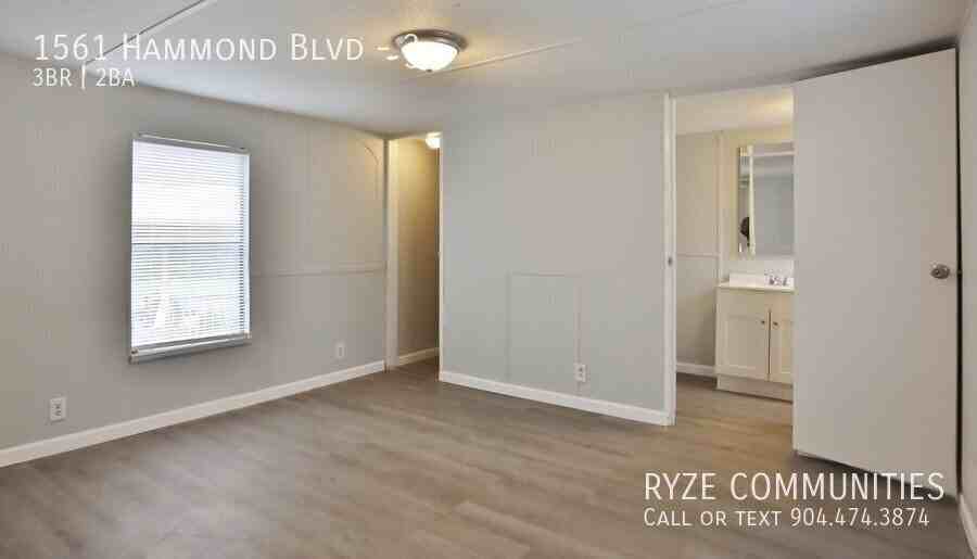 1561 Hammond Blvd #3 - Photo 5 of 10