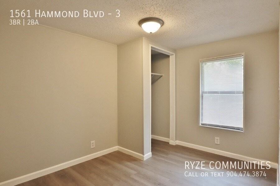1561 Hammond Blvd #3 - Photo 6 of 10