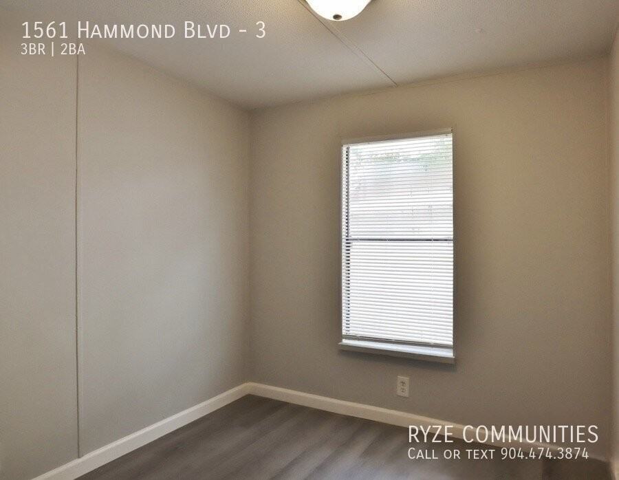 1561 Hammond Blvd #3 - Photo 7 of 10