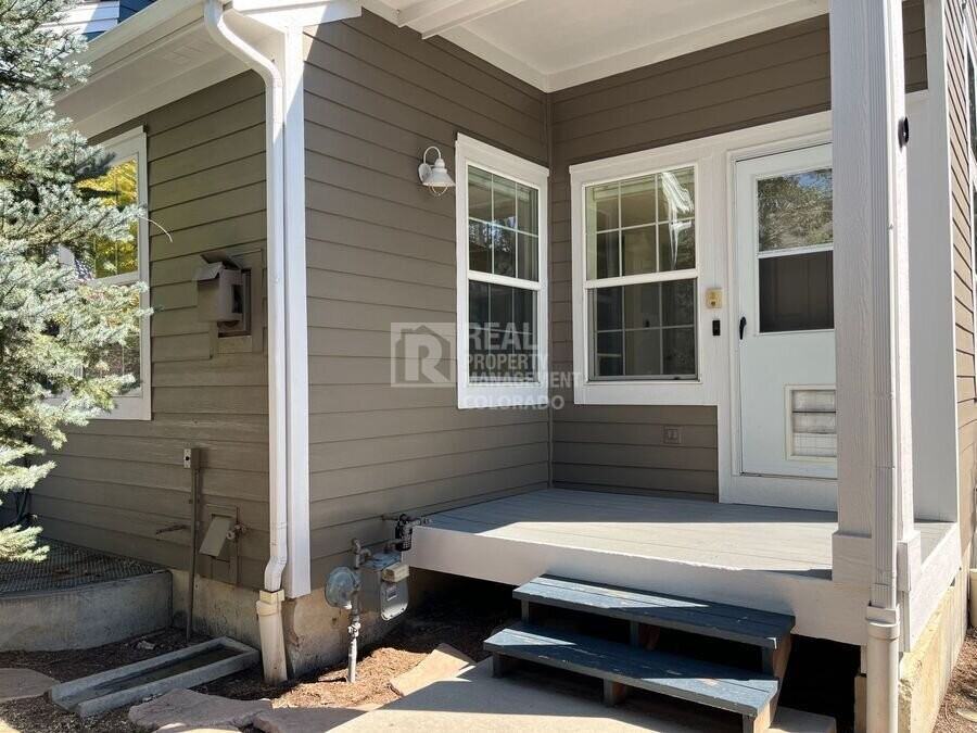 737 Snowberry St - Photo 7 of 28
