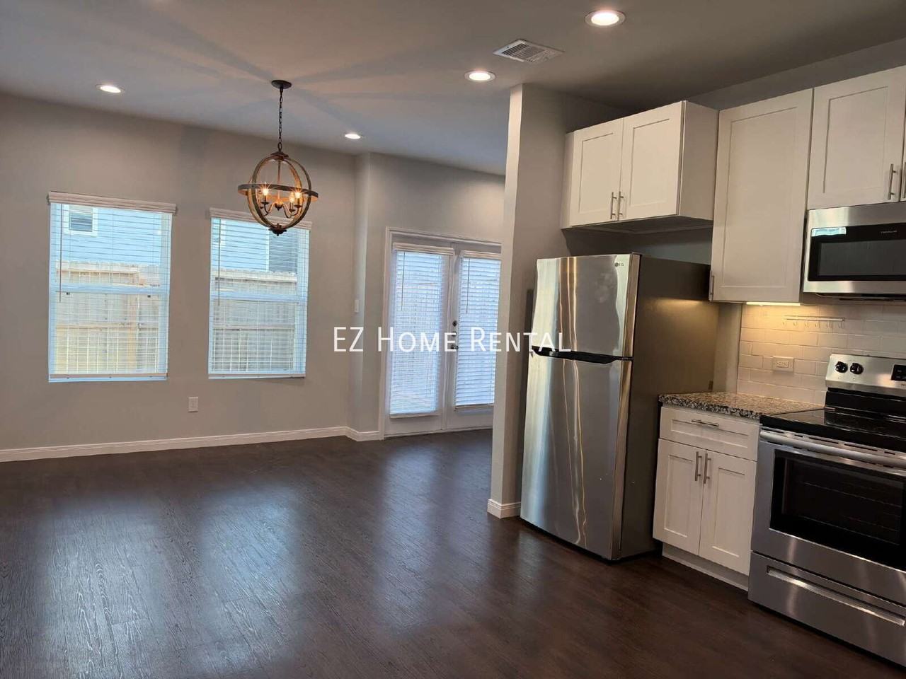 4925 Ambient Dr - Photo 3 of 20