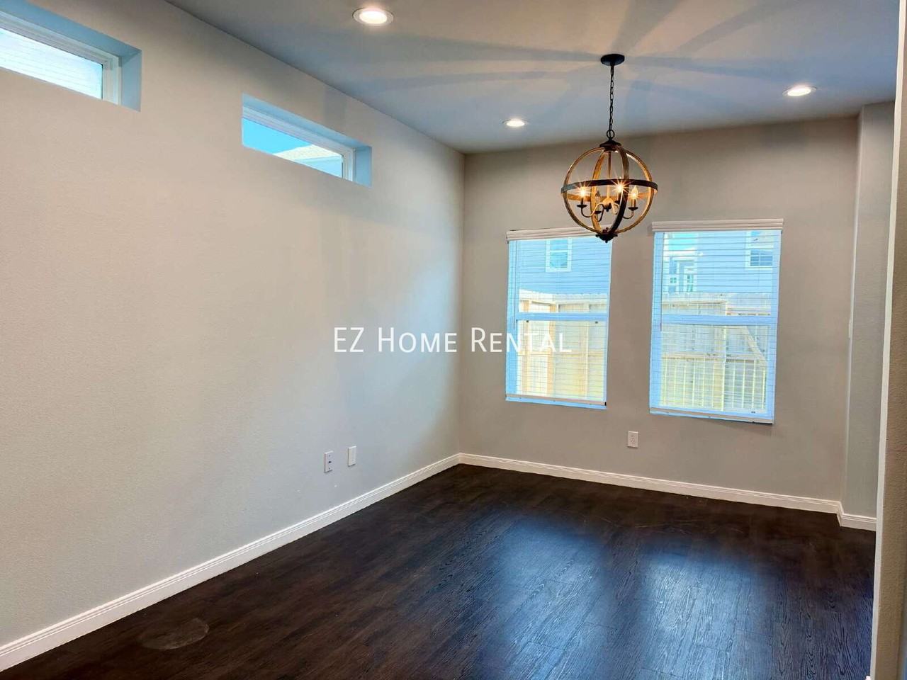 4925 Ambient Dr - Photo 4 of 20