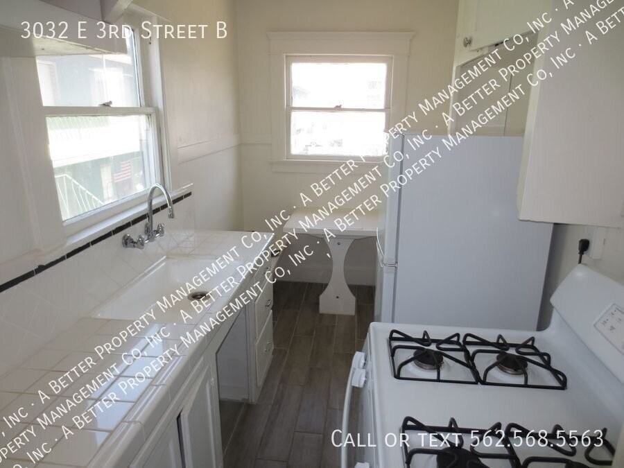 3032 E 3rd St - Photo 4 of 14
