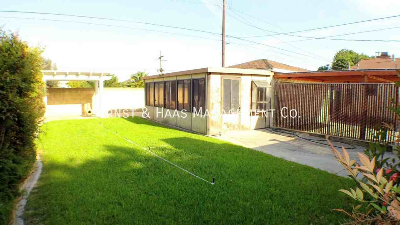 3802 Charlemagne Ave - Photo 3 of 5
