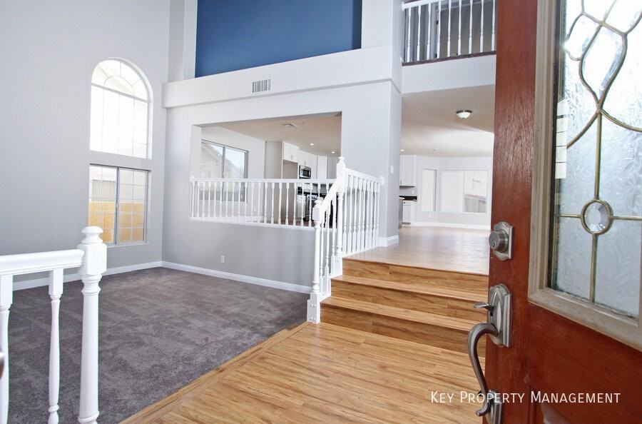 262 Via Malorca St - Photo 2 of 29