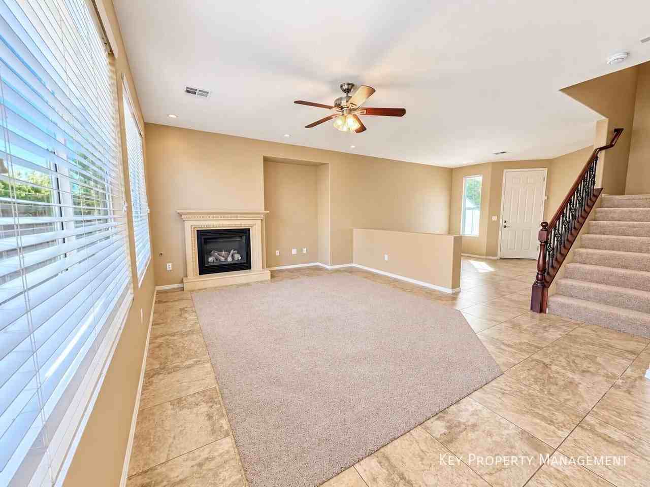10132 Haymarket Peak Ave - Photo 4 of 18
